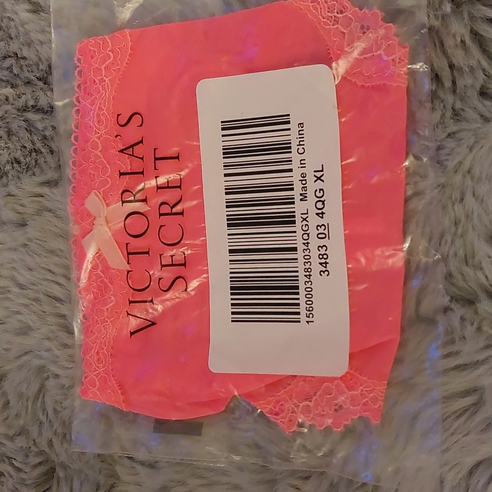 VS Thong Panties